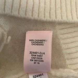 Victoria's Secret Sweaters - Victoria’s Secret Cashmere Sweater Victoria's Secret Sweaters - Victoria’s Secret Cashmere Sweater